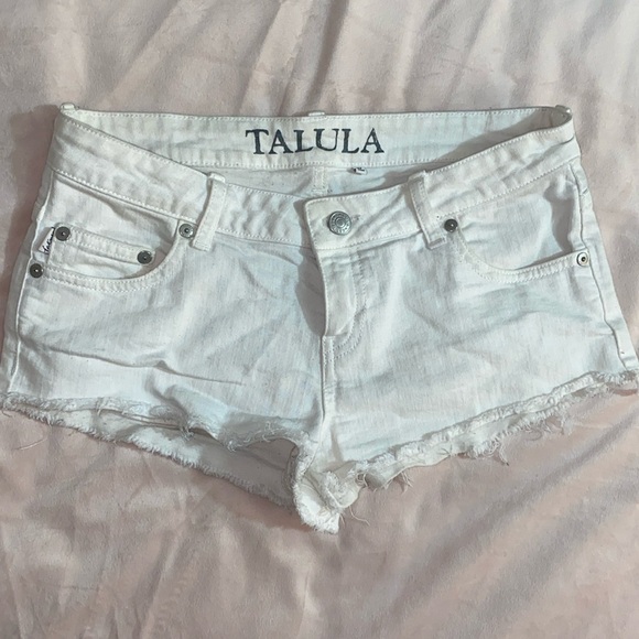 White Aritzia Jean Shorts - Picture 1 of 3